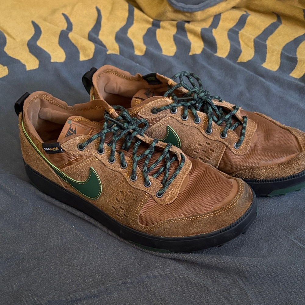 Nike city cordura Men's Tan and Green Sneakers